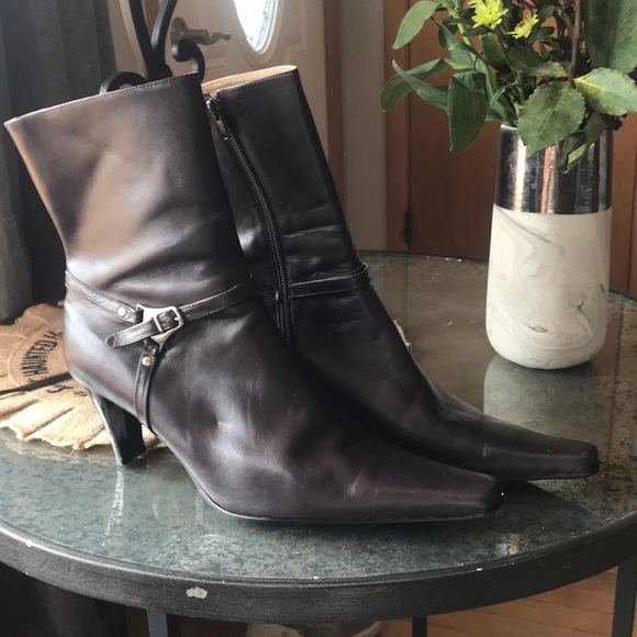 Boots - Picture 1 of 3